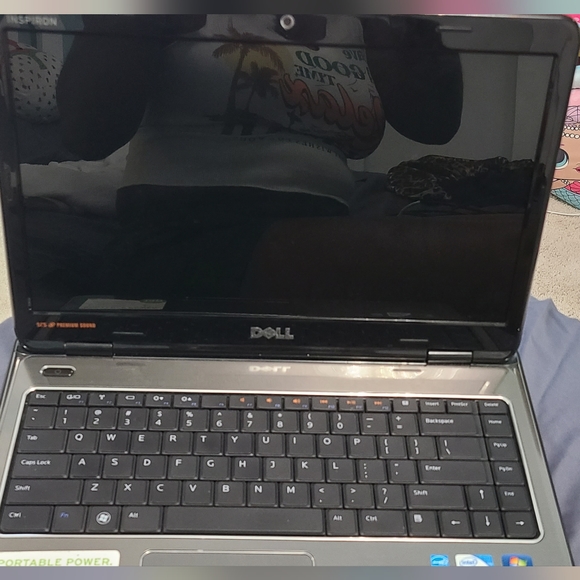 Dell Inspiron N4010 Laptop - Picture 2 of 7